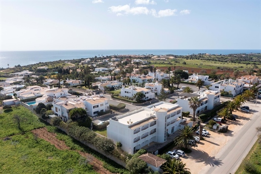 Very Bright 1 Bedroom Apartment With Pool Between Luz & Burgau For Sale