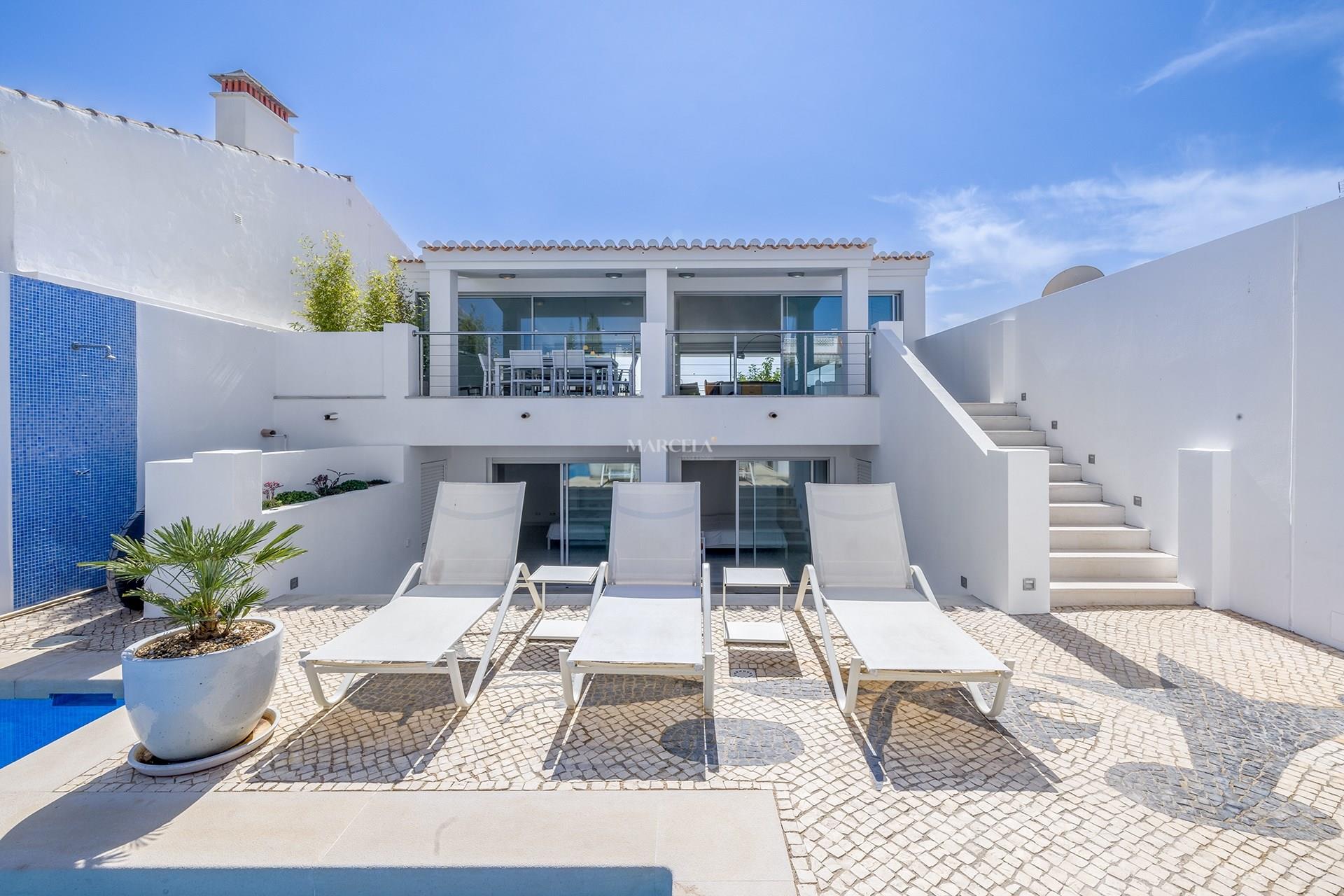 Magnificent Property With 2 Houses And Sea View For Sale In Praia Da Luz