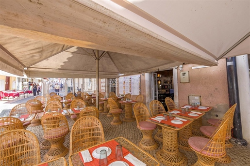 Ресторант за продажба в историческия център на Лагос