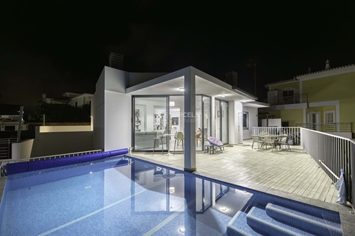 Wunderschöne Villa Im Zeitgenössischen Stil Mit Meeresblick In Lagos