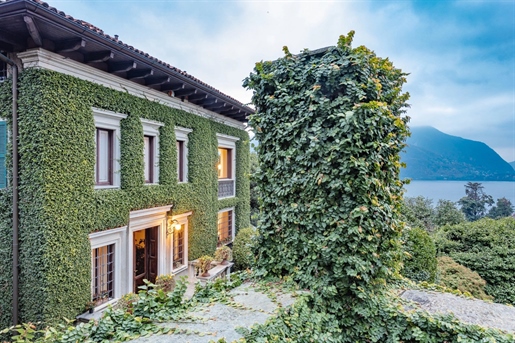 Verbania Lago Maggiore Prestigious period villa with centuries-old park and swimming pool