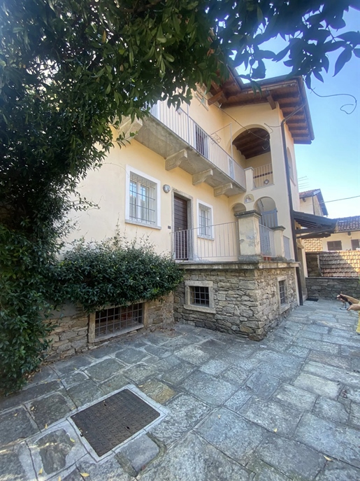 Nice renovated apartment for sale in Stresa