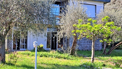 Villa for Sale on Palmaria Island in front of the sea - Portovenere