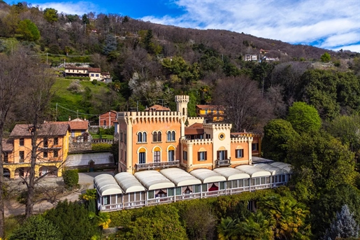 Prestigious Property for Sale with Castle and Park on Lake Maggiore