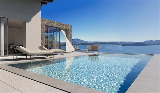 Luxusvilla mit Panoramablick auf den Lago Maggiore