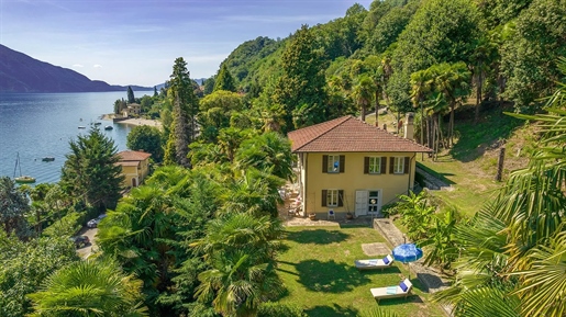 Haus mit Park und Privatstrand am Lago Maggiore
