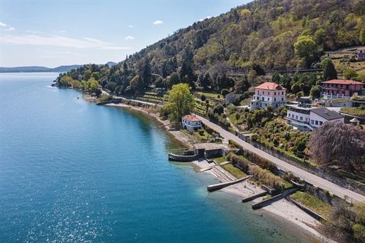 Charming villa with park, private beach and dock in Belgirate on Lake Maggiore