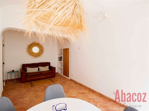 Amazing 2 Bedroom Townhouse With Sea View In The City Of Olhão