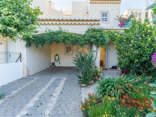 2 Bedroom Townhouse With Beautiful Garden And Sea Views