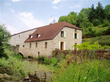 Moulin vid Jonvelle.