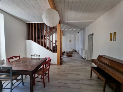 Grande maison de charme et studio