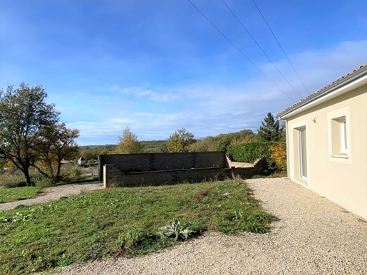 New single storey house with magnificent views