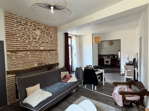 2 bedroom flat in Cahors center town