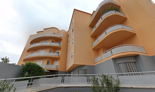 3 slaapkamer appartement in gated community (Vila Ronda) in Carrega