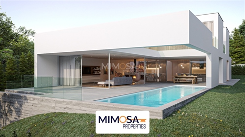 Villa de 4 dormitorios en construcción cerca de la playa de Porto de Mós: ¡personaliza la casa de tu