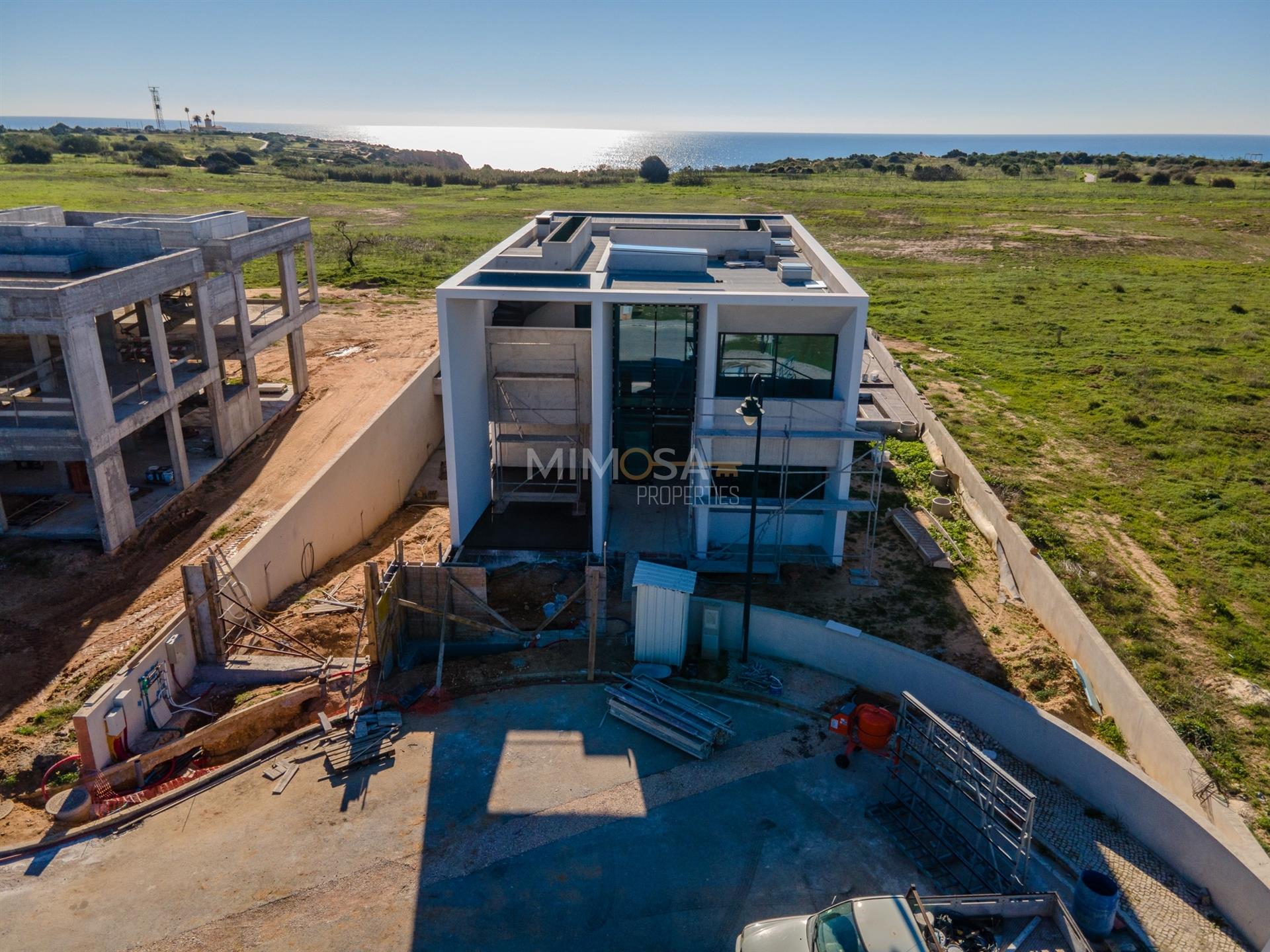 Villa, casa, t4, 4 dormitorios, suites, piscina, jacuzzi, villa de lujo, Lagos, Algarve