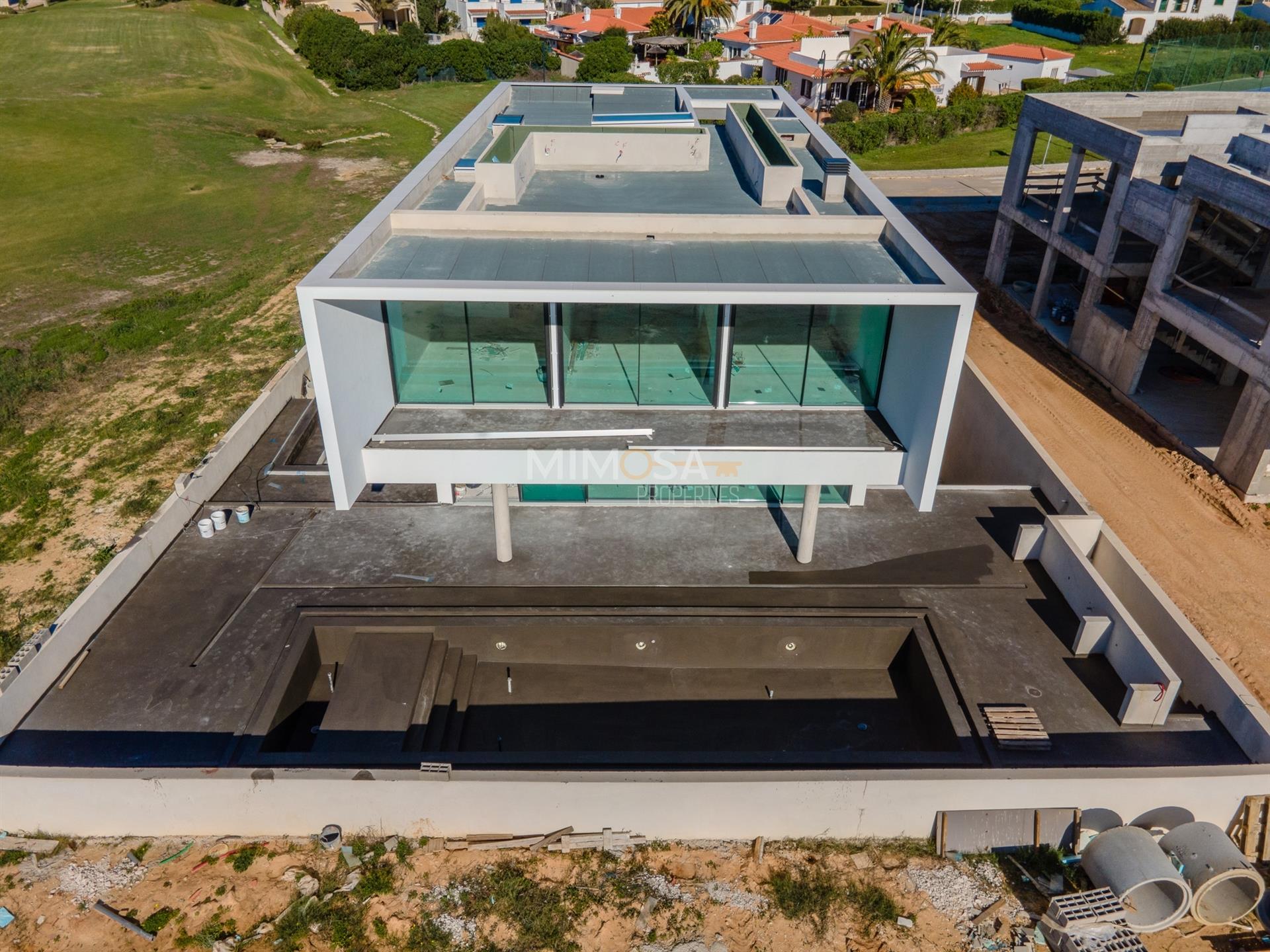 Villa, casa, t4, 4 dormitorios, suites, piscina, jacuzzi, villa de lujo, Lagos, Algarve