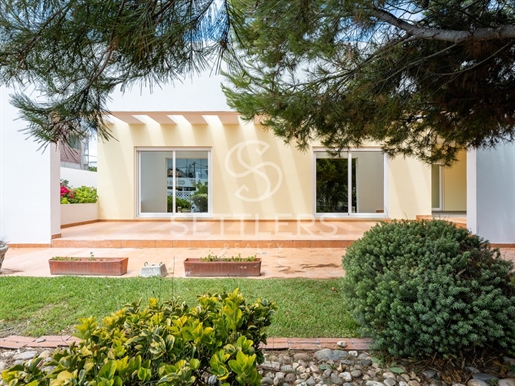 5 Bedroom Detached House - Carcavelos