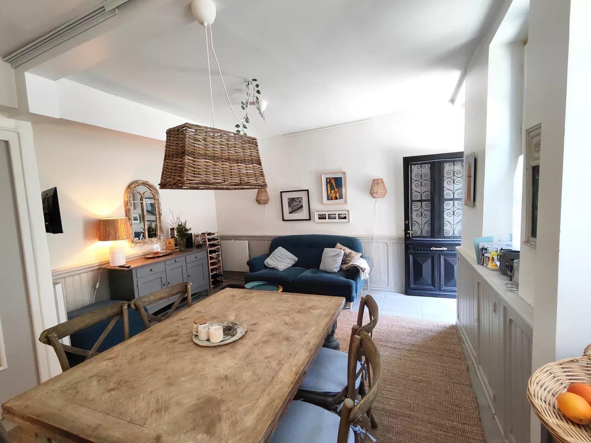 Charming 16th Century townhouse, walking distance to thermal spa and amenities
