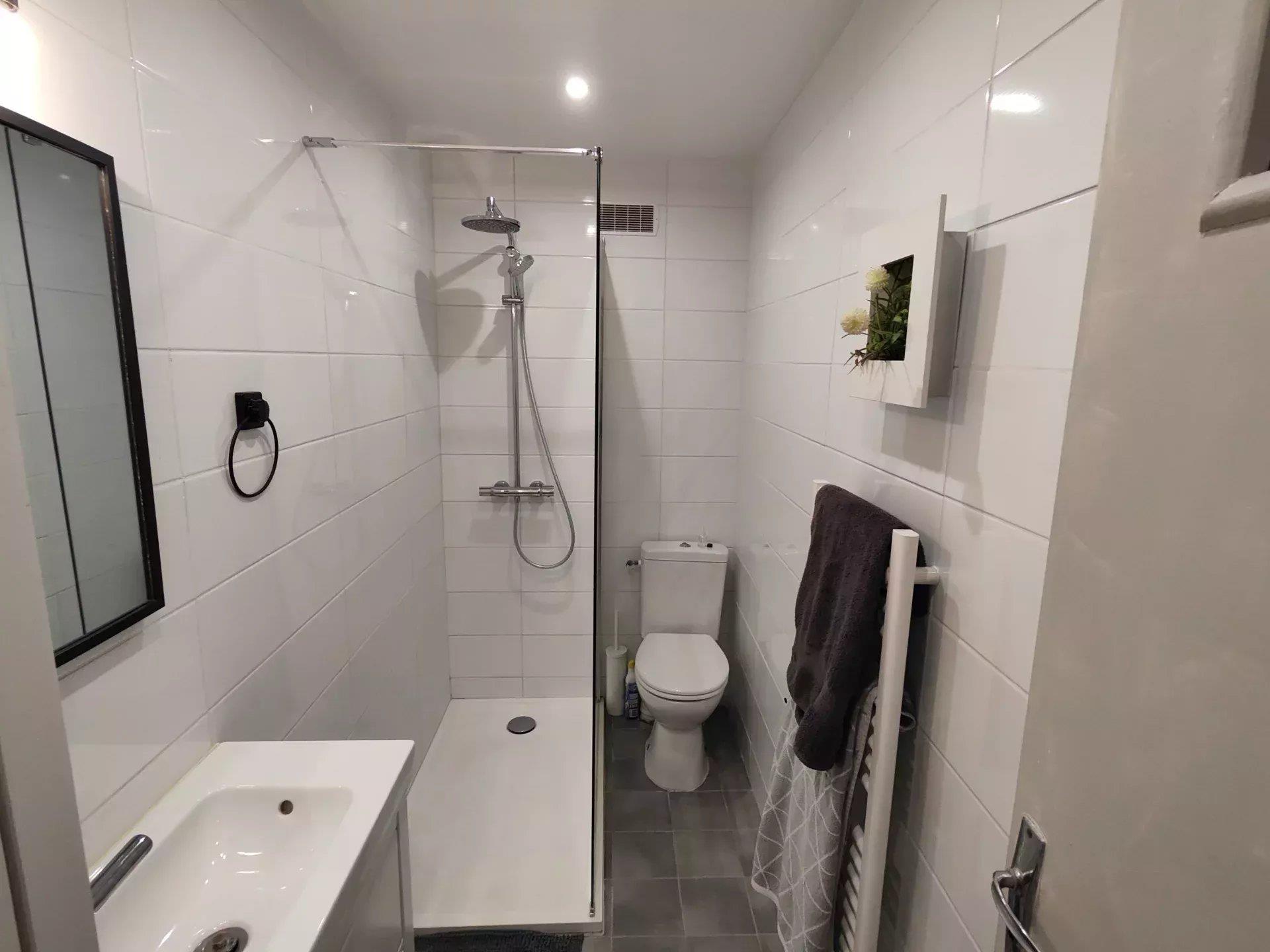 Charming 16th Century townhouse, walking distance to thermal spa and amenities