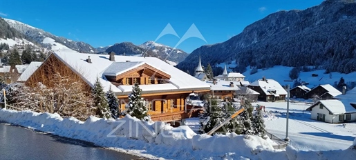 Top floor Apartment close to Gstaad with breathtaking mountain view