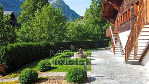 Paradise of 3 chalets in Gsteig