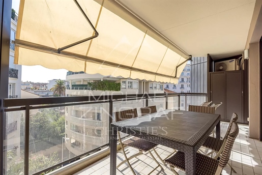 Cannes - Croisette - Zwei wiedervereinigte Wohnungen