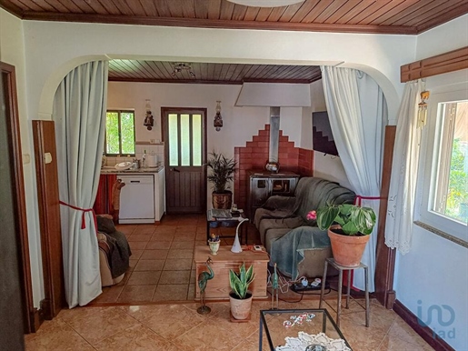 Traditional house with 2 Rooms in Branca with 141,00 m²