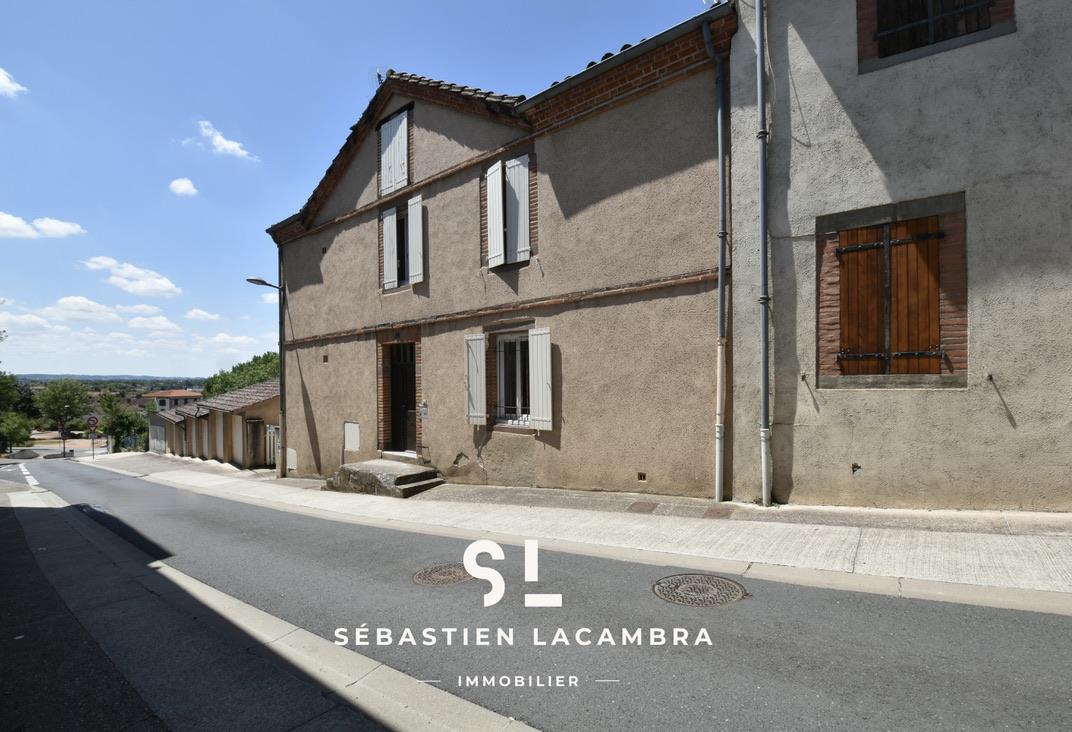 7-room bourgeois house with cathedral view + 6 garages rented Saint-Juéry center, garden swimming p