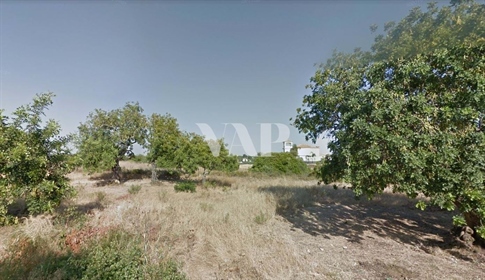 Städtisches Grundstück in Fonte Santa zu verkaufen, Möglichkeit zum Bau von Wohnungen