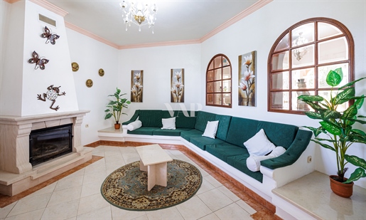 Villa med 5 sovrum till salu i Olhos de Água, med privat pool och trädgård