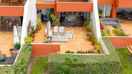 Apartamento T2 com frente golfe, Vilamoura