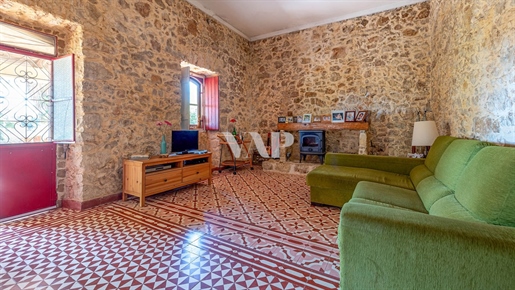 Villa mit 5 Schlafzimmern zum Verkauf in Almancil, eingefügt in ein Grundstück mit 4835 m2