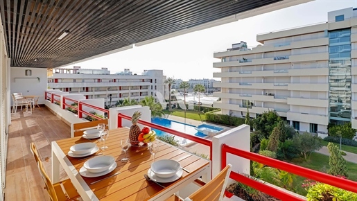 Lägenhet T1 + 2 till salu i Marina of Vilamoura, införd i privat villa