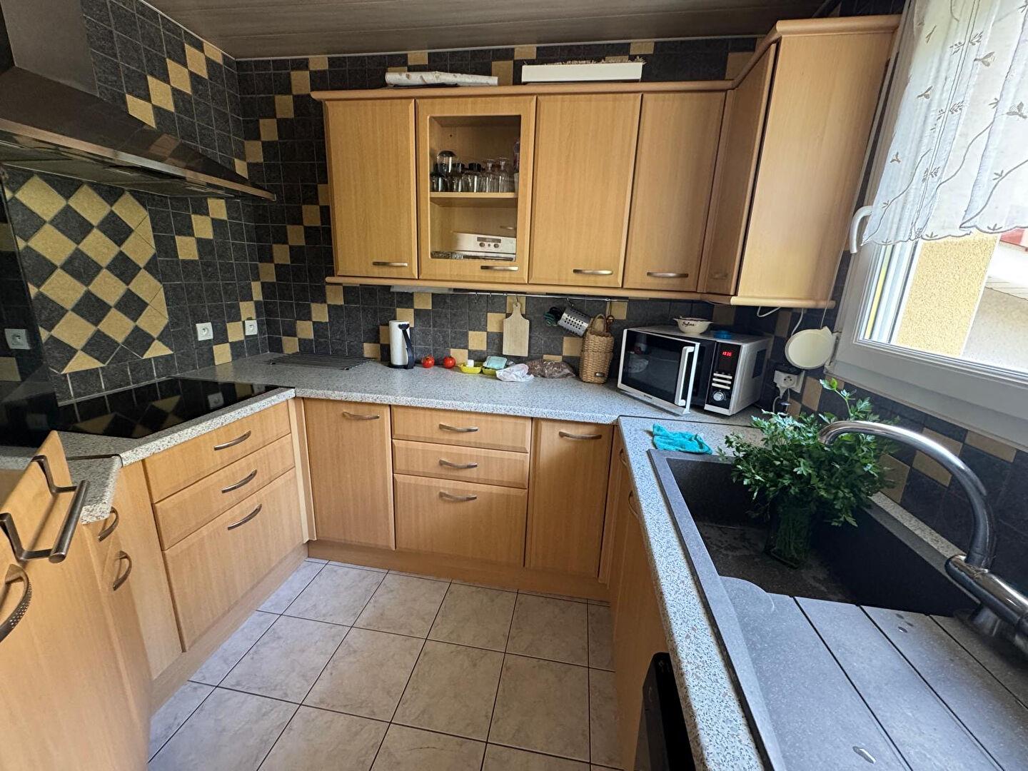 Purchase: House (25750)
