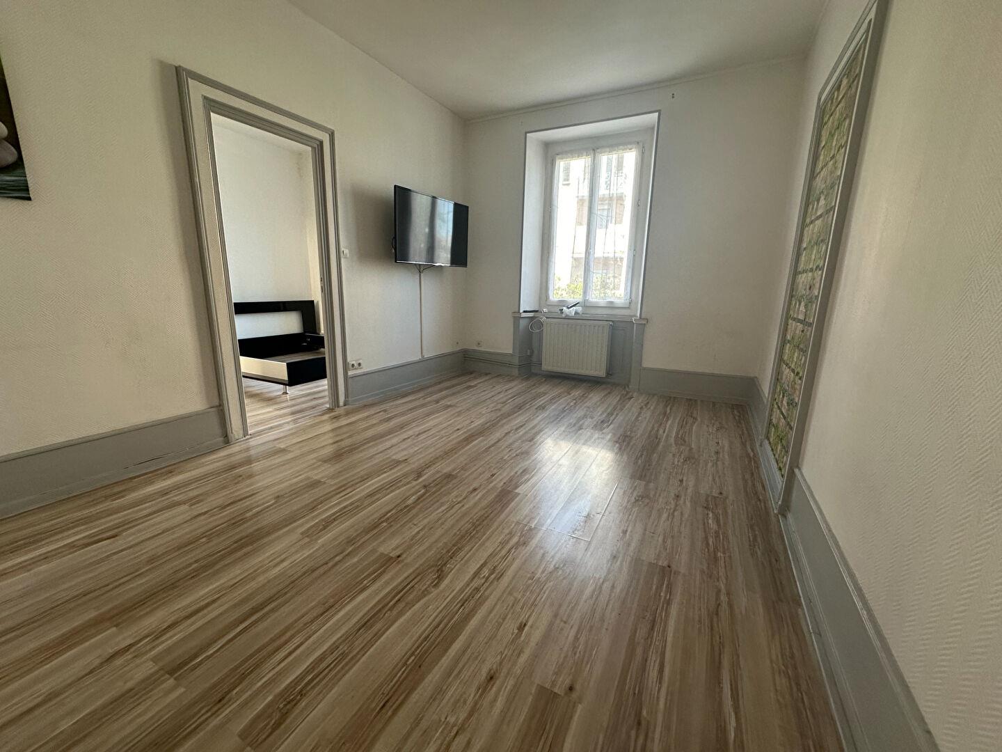 Compra: Apartamento (25200)