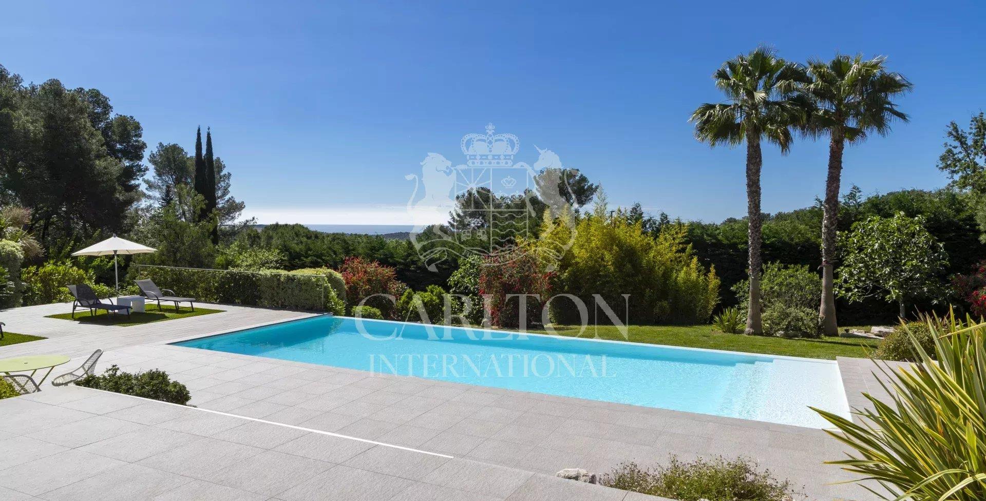 Roquefort Les Pins : Sole Agent - Magnificent Contemporary Villa With Sea View