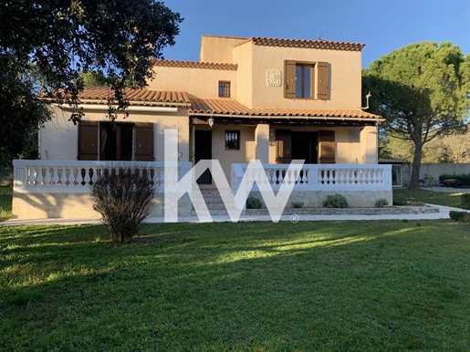Nimes: Villa 122 m² for sale in the heart of the Nîmes scrubland