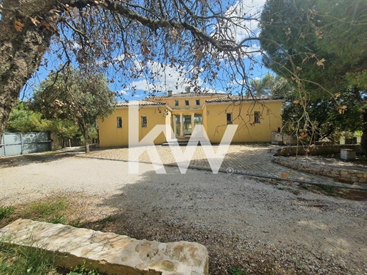 Villa 225m2 on 2,000m2 of pine forest in Caveirac