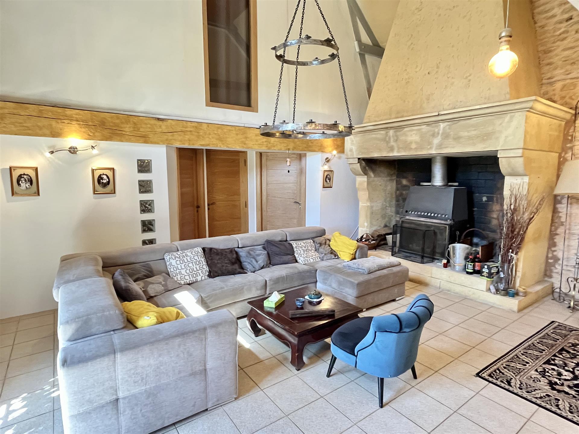 Character property, two gîtes, land of 11206m², Sarlat