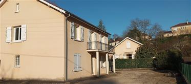 Townhouse, 3 bedrooms, apartment, enclosed plot of 959m²