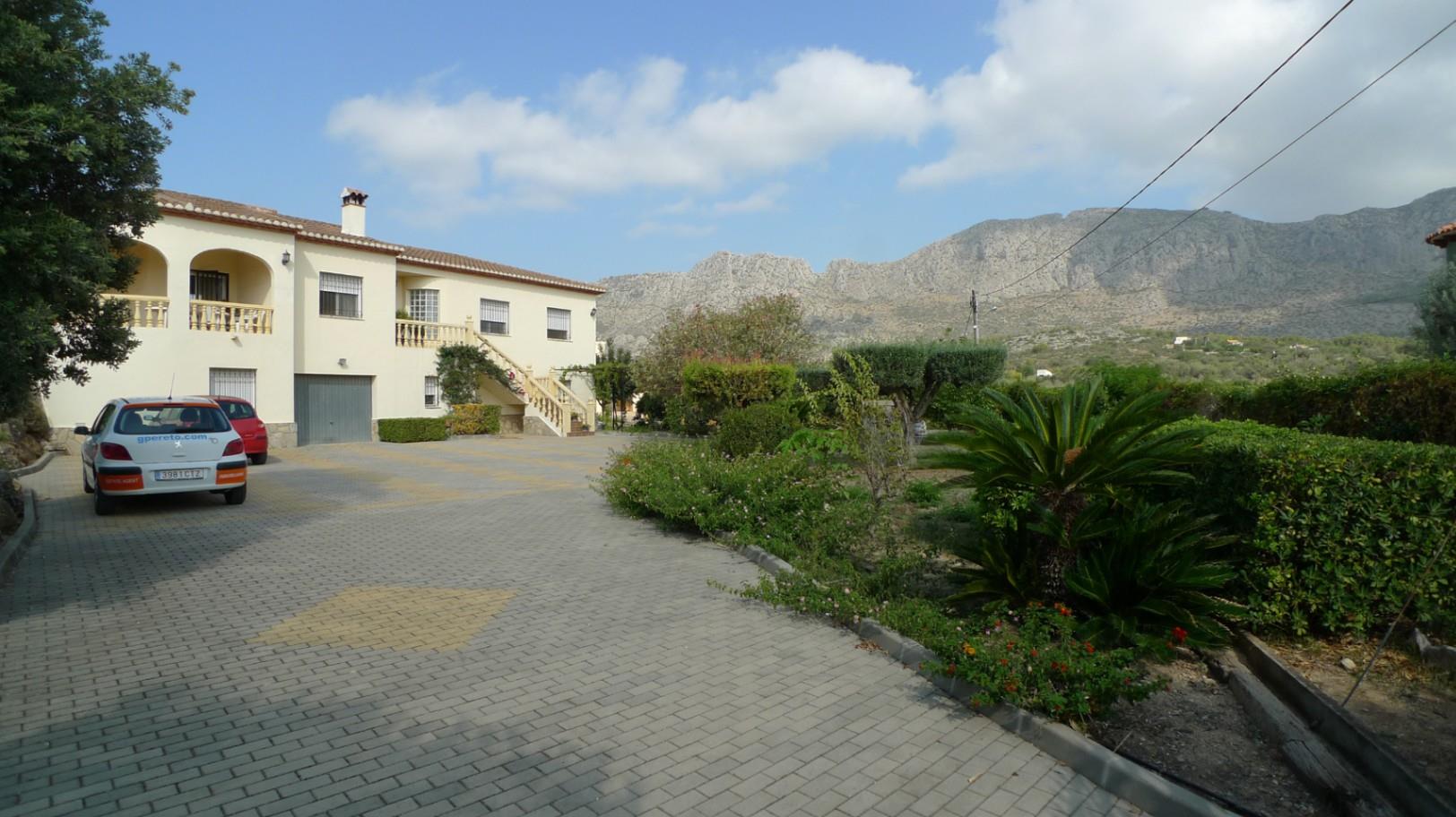 Purchase: House (03778)