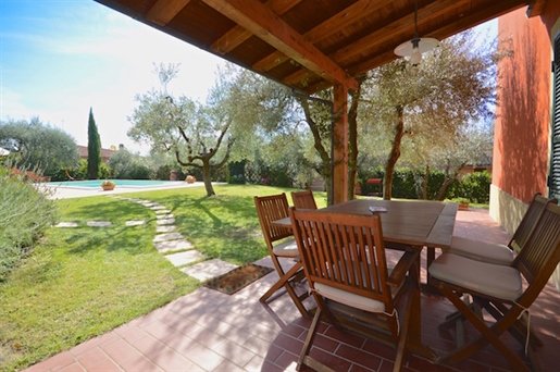 Villa ou villa de 250 m2 à Castiglione del Lago