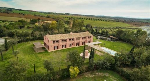 Casa de campo / Quadra de 786 m2 em Magliano in Toscana