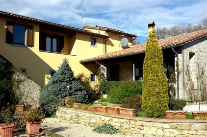 Villa o villino di 292 m2 a Lisciano Niccone