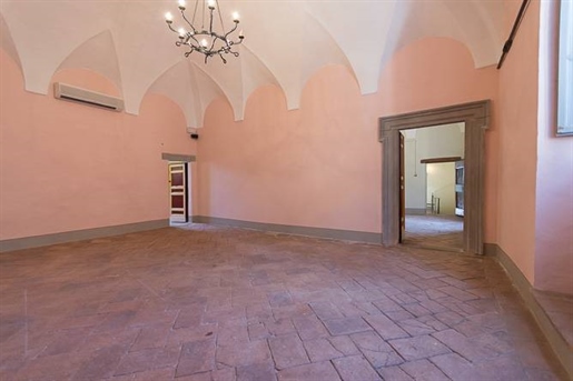 Castello di 1740 m2 a Perugia