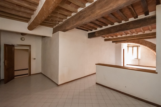 Apartament o powierzchni 260 m2 w Montepulciano