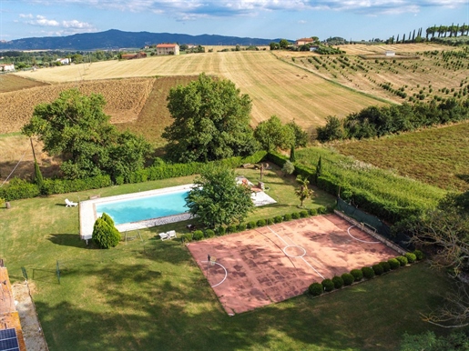 Wiejski/wiejski/dziedziniec o powierzchni 507 m2 w Castiglione del Lago