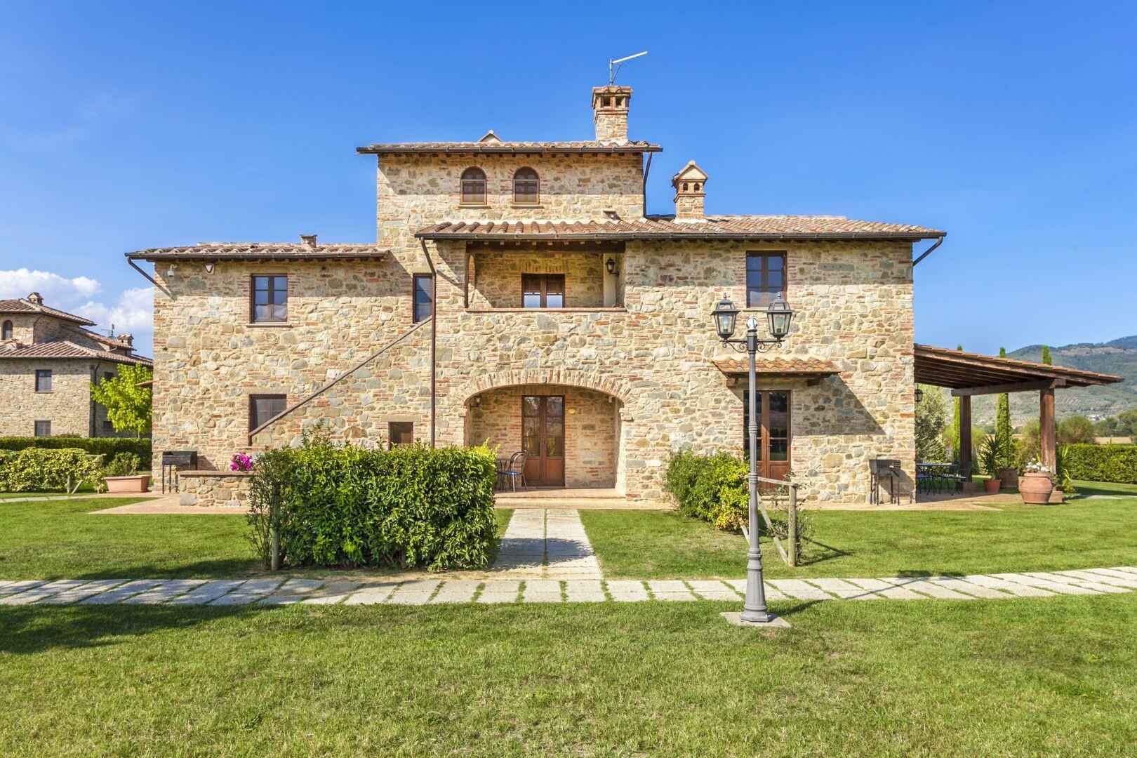 Casale La Leopoldina with pool, Cortona, Arezzo - Tuscany