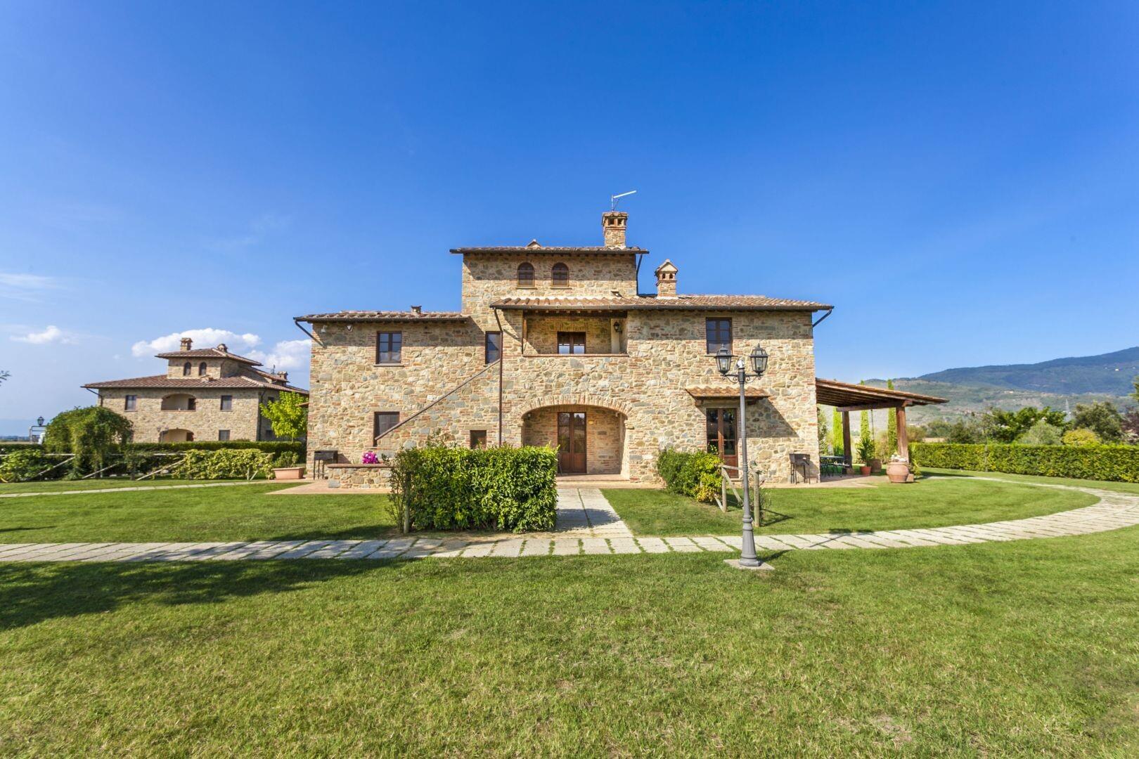 Casale La Leopoldina with pool, Cortona, Arezzo - Tuscany